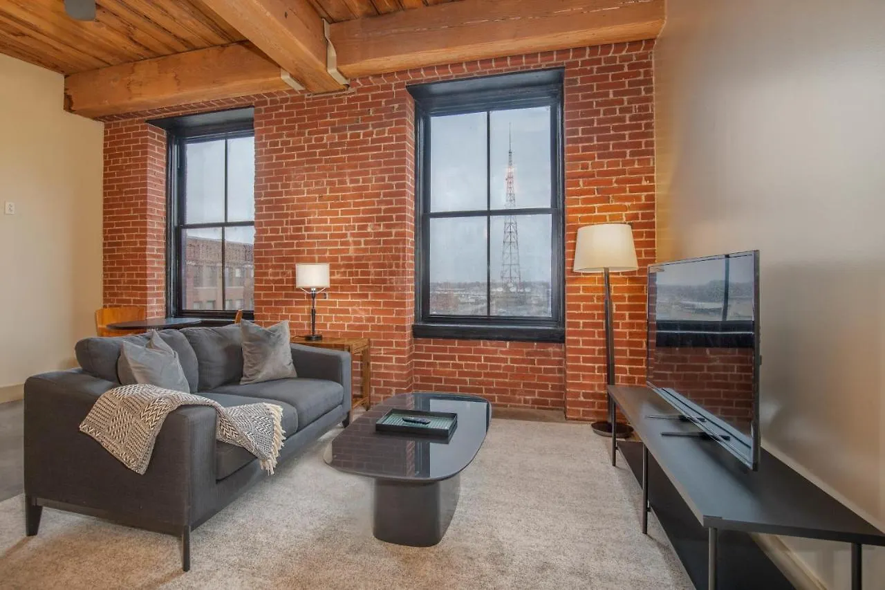 Apartment Frontdesk Open 2 Bedroom Apt Near Busch Stadium Saint Louis