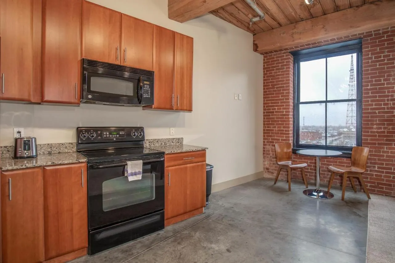 Frontdesk Open 2 Bedroom Apt Near Busch Stadium Saint Louis