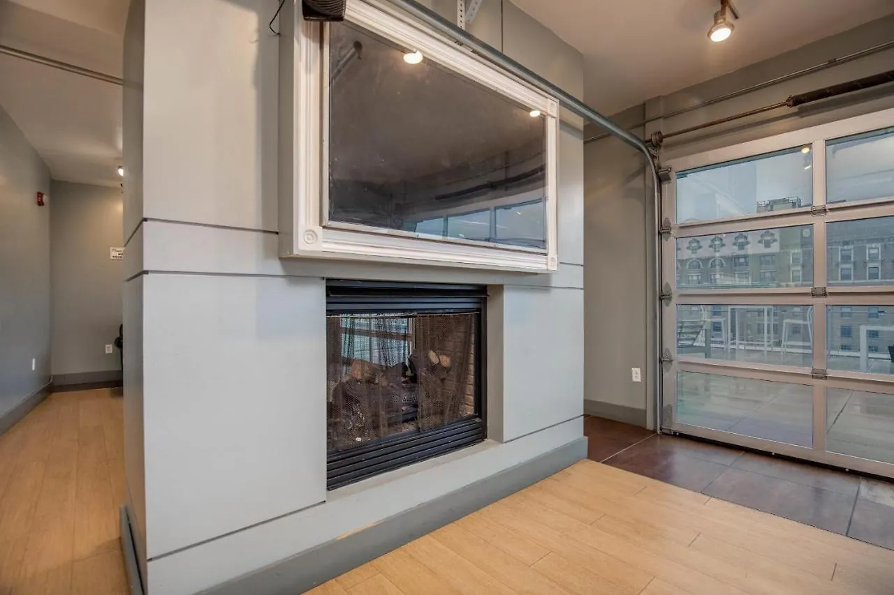 Frontdesk Open 2 Bedroom Apt Near Busch Stadium Saint Louis
