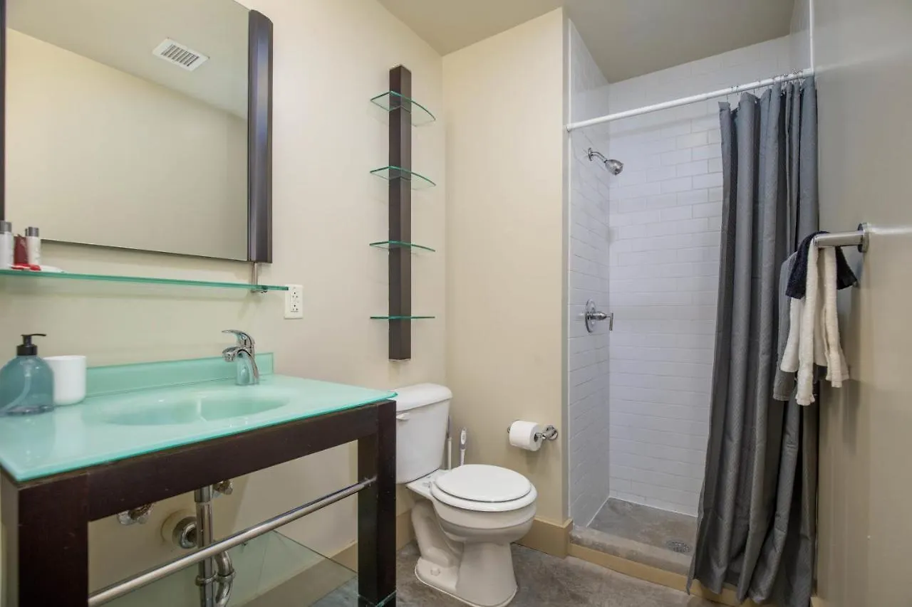 Frontdesk Open 2 Bedroom Apt Near Busch Stadium Saint Louis Apartment